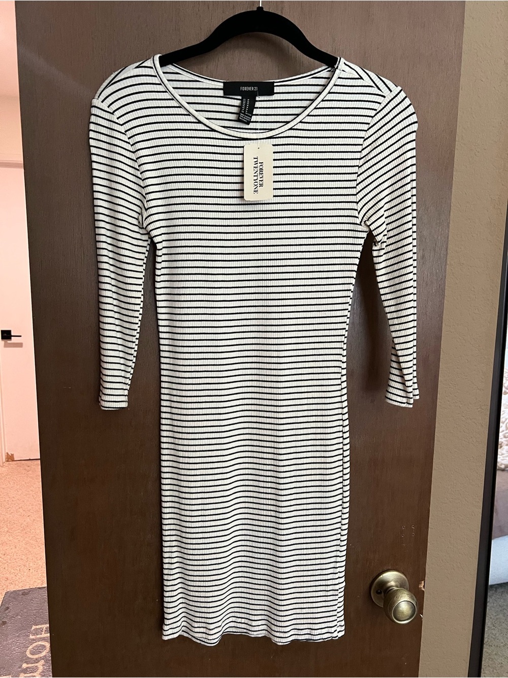 Forever 21 Black and White Striped Long Sleeve Midi Dress
